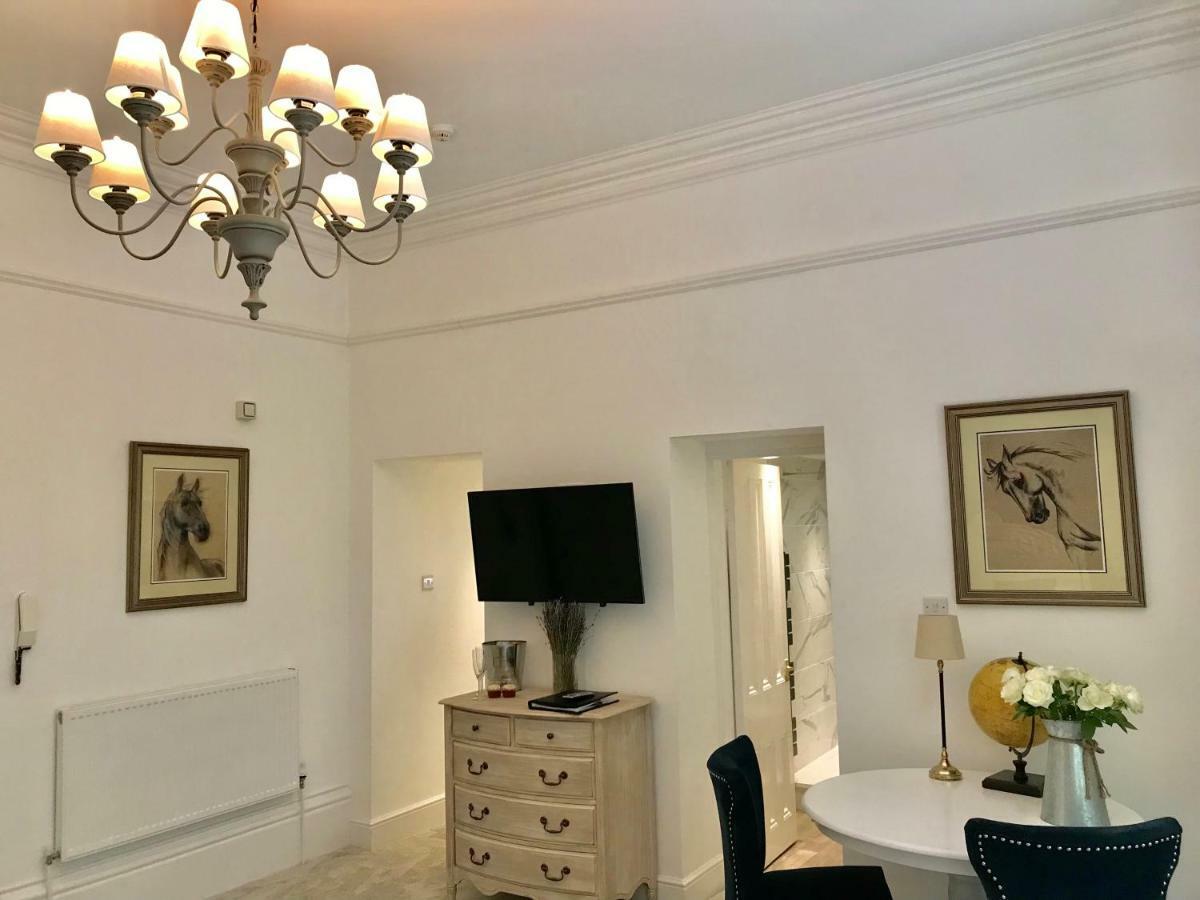 Ranmoor Serviced Apartments - The Courtyard Suite Sheffield Dış mekan fotoğraf